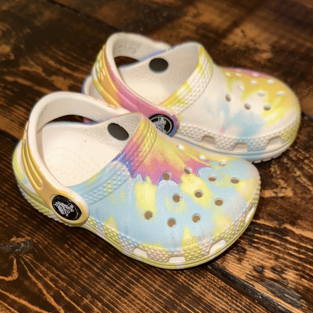 Crocs Tie dye